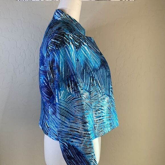 Nipon boutique size four three-quarter length sleeves cropped jacket - Picture 6 of 12